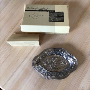 Lenox Butterfly Meadow Serveware Metal Dish Serveware Plate Hot or Cold